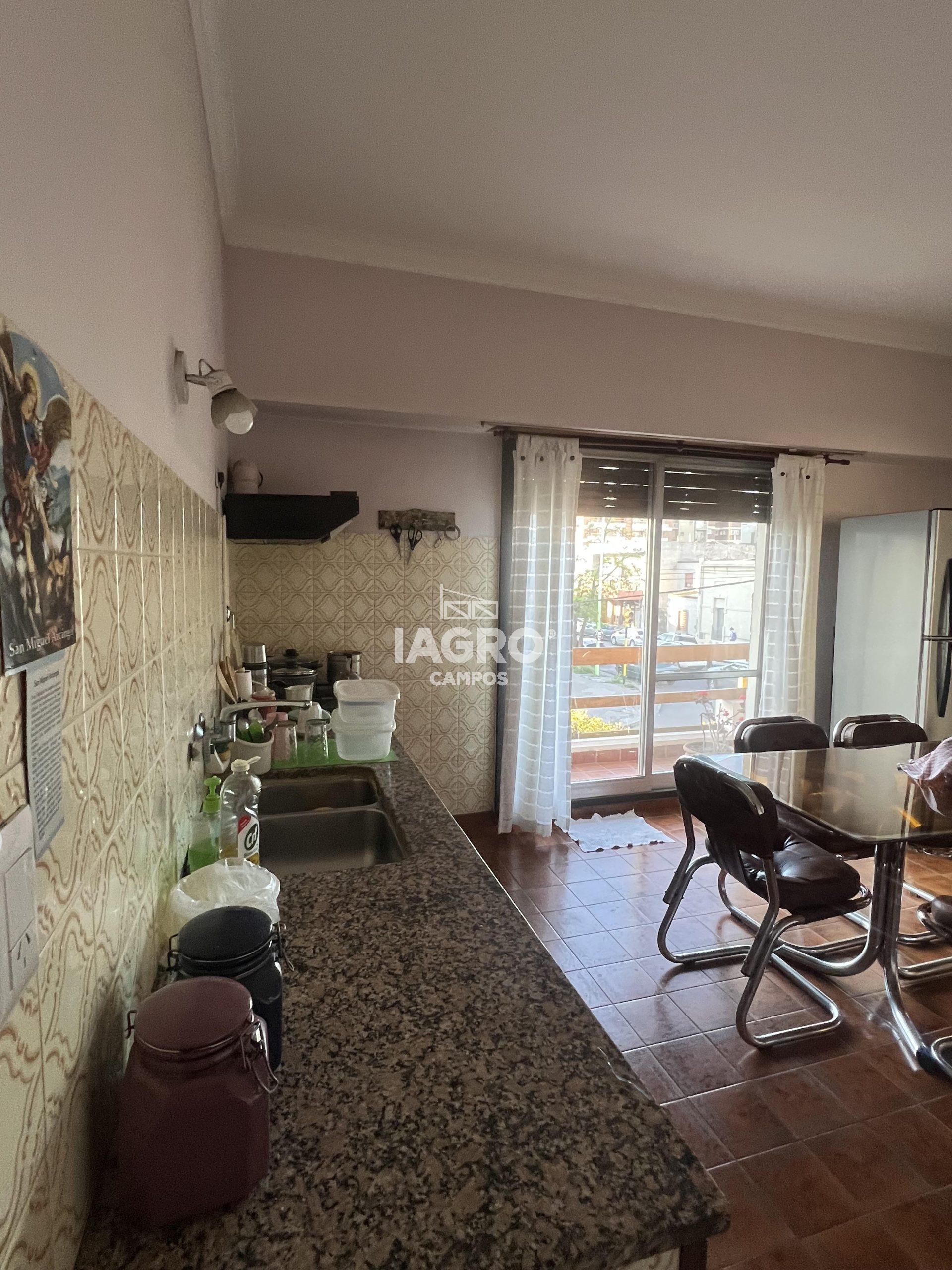 115 LOCAL + CASA DE 6 DORMITORIOS, EN VENTA, BARRIO CENTRO EN BAHIA BLANCA