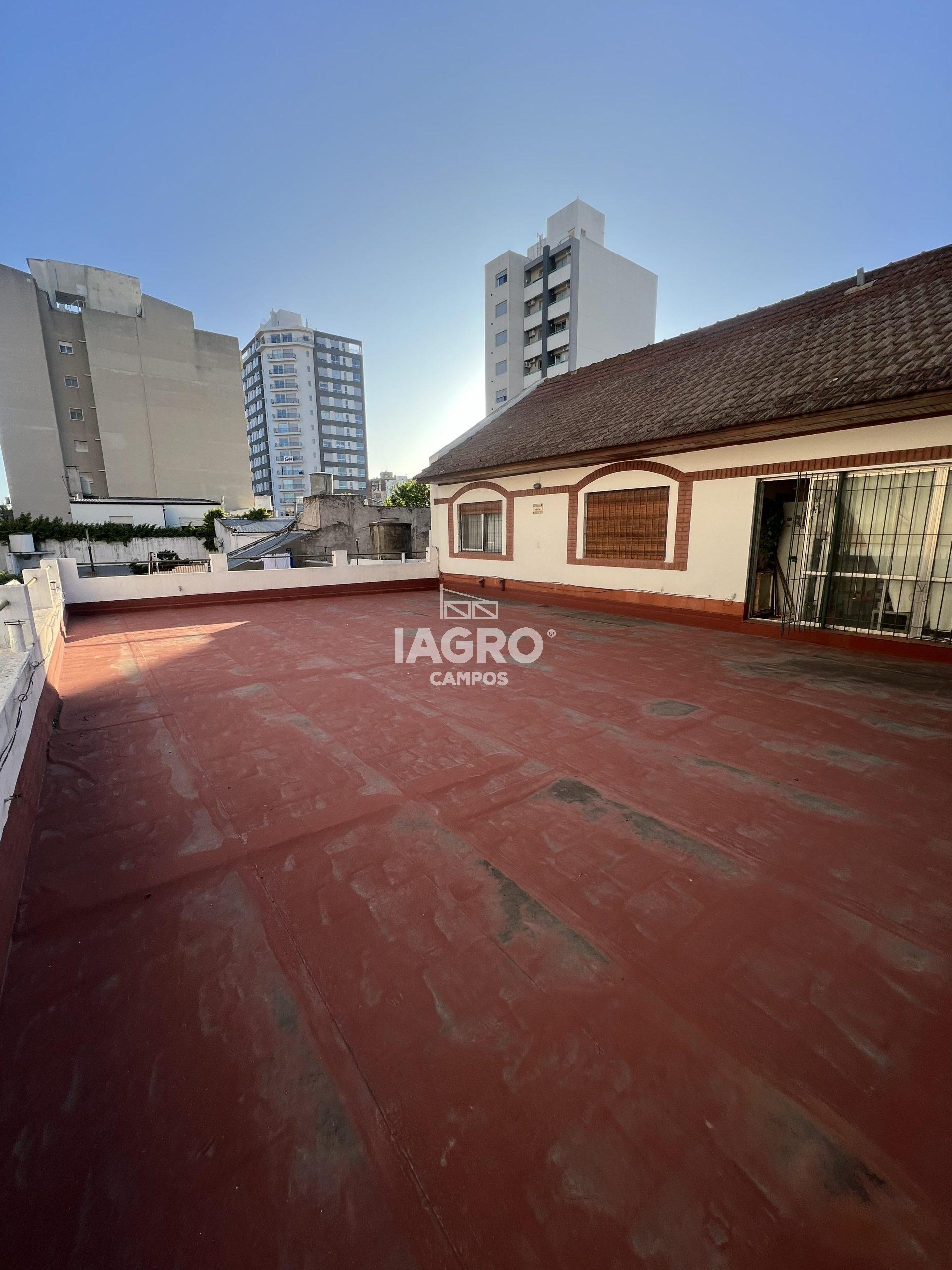 88 LOCAL + CASA DE 6 DORMITORIOS, EN VENTA, BARRIO CENTRO EN BAHIA BLANCA