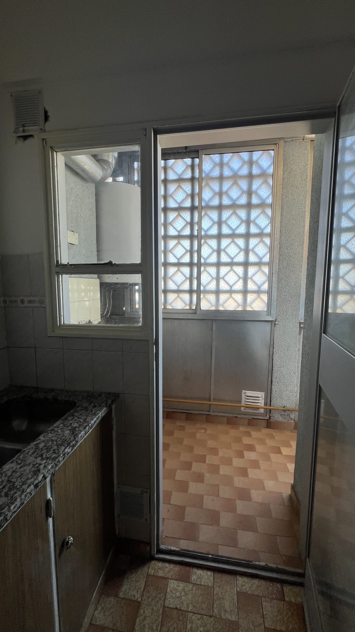 DEPARTAMENTO EN VENTA EN ESTOMBA 800 (46)