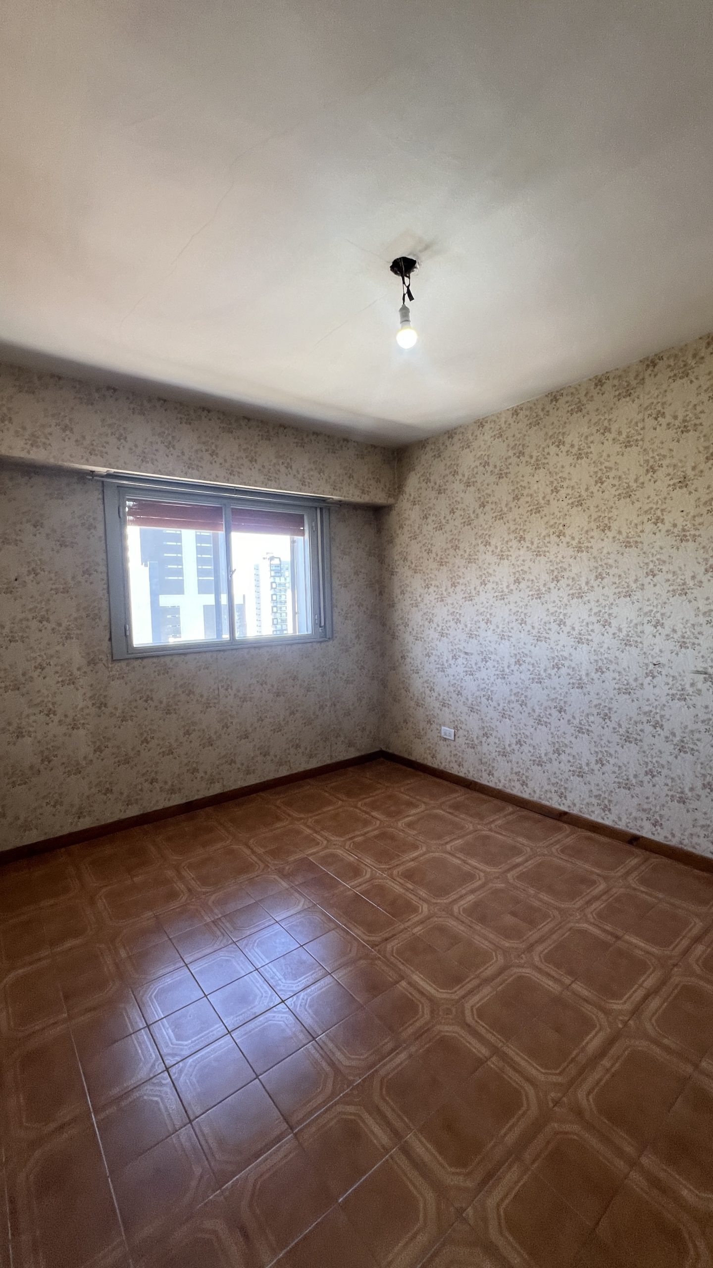 DEPARTAMENTO EN VENTA EN ESTOMBA 800 (76)