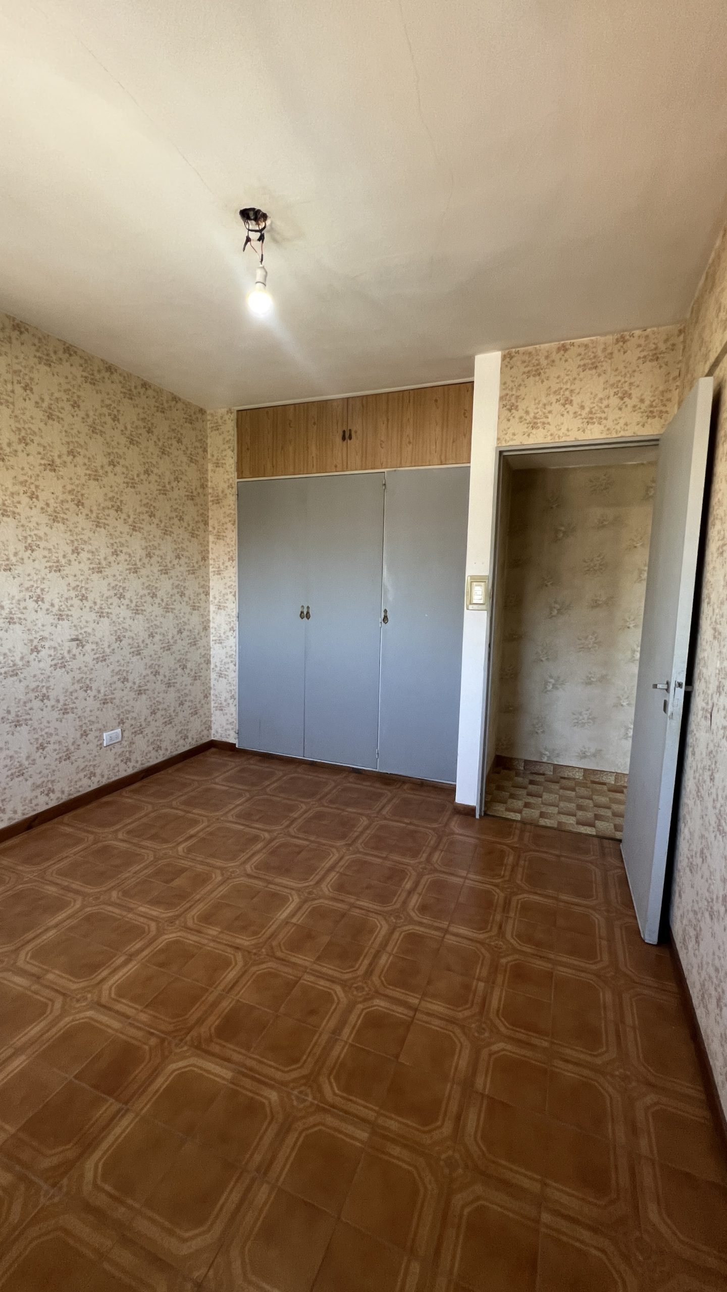 DEPARTAMENTO EN VENTA EN ESTOMBA 800 (81)